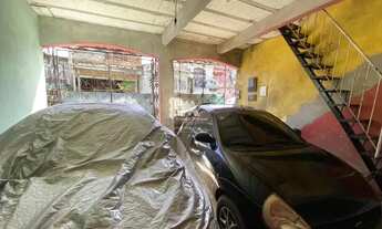 Imagem 4: VENDO AMPLA CASA COM 4 QUARTOS E DOIS PAVIMENTOS TODA DOCUMENTADA APTA A FINANCIAMENTO, AP