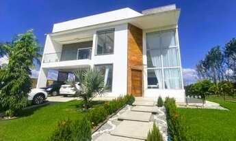 Imagem: Linda Casa em Condomínio Fechado de 490m2