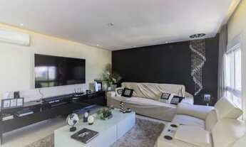 Imagem 2: Apartamento à venda, com 244m², 4 dormitórios, sendo 3 suítes, 5 banheiros, lavabo, 2 sala