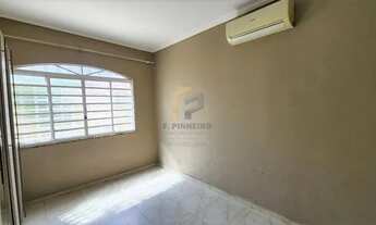 Imagem 6: Casa Jardim de Versalles / 03 quartos + 01 nos fundos / Rua fechada c/ guarita