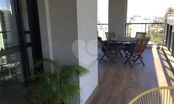 Imagem 6: Novinho, bonito, a uma quadra do Metrô da Villa