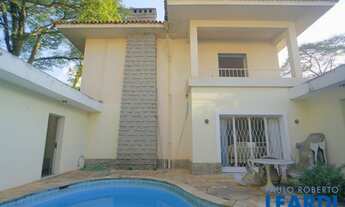 Imagem: CASA ASSOBRADADA - JARDIM EUROPA - SP