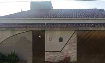 Imagem: Casa à venda no Bairro Petropólis