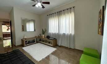 Imagem 4: Excelente casa de 4 quartos sendo 2 su?tes no fundo da casa e 2 vagas de garagem no Bairro