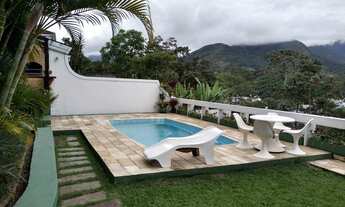 Imagem 2: Casa em condomínio Centro, altíssimo nível, excelente preço, saída Rio - Petrópolis - RJ