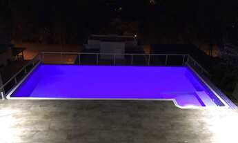 Imagem 6: Aluga casa maravilhosa no condomínio Aruã Lagos II, 3 suítes, 450 m², piscina, 5 vagas