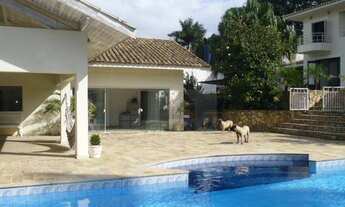 Imagem 2: Imóvel elegante em condomínio nobre