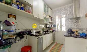 Imagem 2: CASA COM 3 QUARTOS, QUINTAL E 2 VAGAS À VENDA NO BAIRRO COPACABANA