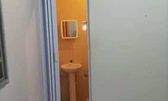 Imagem 2: Kitnet/conjugado para aluguel possui 60 metros quadrados com 1 quarto