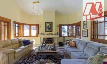 Imagem 4: No Partenon, casa de 740m,² 4 suites. piscina