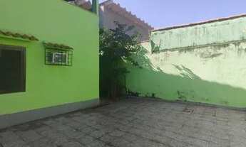 Imagem 5: Casa de condomínio para aluguel possui 350 metros quadrados com 3 quartos