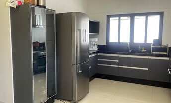 Imagem 1: Casa MOBILIADA no Cond. Belvedere 1 C/290m²- 3 Dormitórios Sd 3 Suítes-Ar Cond-Planejados