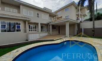 Imagem 5: Casa de esquina maravilhosa no maior terreno do condomínio