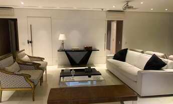 Imagem 2: Belíssimo Apto MOBILIADO em alto padrão, prédio de frente para Gruta !!!