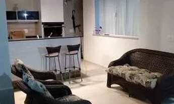 Imagem 2: Casa de condomínio para venda possui 262 metros quadrados com 4 quartos