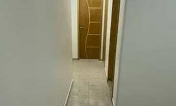 Imagem 3: Apartamento para alugue com 2 quartos, sala, cozinha e banheiro. Cond fechado