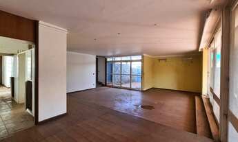 Imagem 2: Casa para aluguel tem 900 metros quadrados com 5 quartos em Jardim Sumaré - Ribeirão Preto