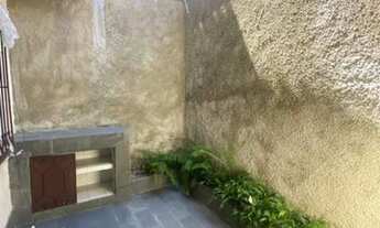 Imagem 6: Excelente casa com quintal e jardim, com 3 quartos sendo 1 suíte