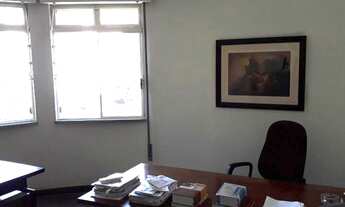 Imagem 4: Apartamento para aluguel e venda tem 155 metros quadrados com 4 quartos