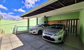 Imagem 2: Casa de 4 quartos 5 banheiros e 3 vagas de garagem cobertas