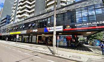 Imagem 2: Apartamento semi mobiliado face norte andar alto!