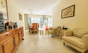 Imagem 5: Apartamento para venda com ampla varanda e 3 quartos na Praia das Pitangueiras - Guarujá