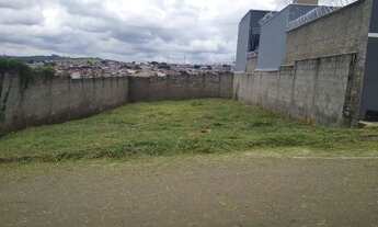 Imagem 6: Terreno de 300mts. Plano e Murado