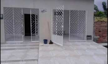 Imagem: CASA EM RUA PÚBLICA