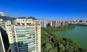 Imagem 2: Linda Cobertura Linear com Vista Lagoa e Mar na Península Barra da Tijuca de 656m² com 5
