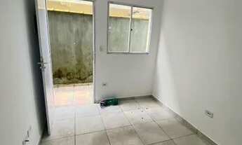 Imagem: Casa Térrea com 2 Dormitórios e Vaga de