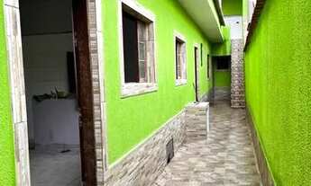 Imagem 6: Casa para venda tem 130 metros quadrados com 3 quartos em Centro - Mongaguá - SP