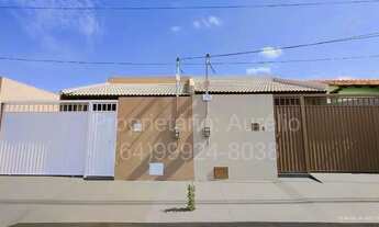 Imagem: Casa Geminada em Jataí, 2 Quartos sendo