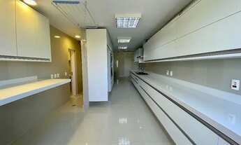 Imagem 7: Apartamento para aluguel possui 165 metros quadrados com 3 quartos em Boaçava - São Paulo