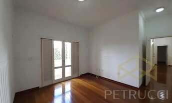 Imagem 14: Casa de esquina maravilhosa no maior terreno do condomínio