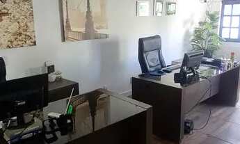 Imagem 3: Casa para aluguel possui 330 metros quadrados com 5 quartos em Nonoai - Porto Alegre - RS