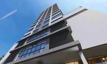 Imagem 2: A 500 metros da praia central, 03 Suítes, Living para 03 ambientes , 02 vagas de garagem