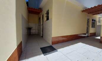 Imagem 2: Excelente Duplex de vila, ambiente familiar no centrão de Bangu com 2 quartos