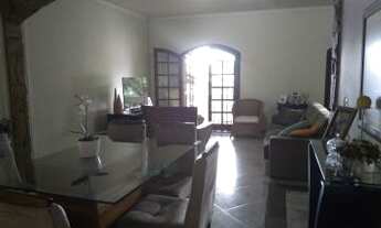 Imagem 5: Sobrado para venda tem 142 metros quadrados com 4 quartos