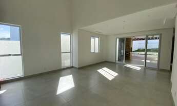 Imagem 6: Casa de condomínio para venda tem 260 metros quadrados com 4 quartos