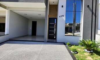 Imagem: Casa de condomínio térrea para venda tem