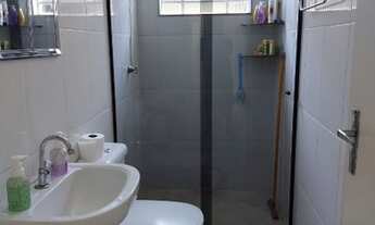 Imagem 2: Vendo casa 1 suíte, 1 dorm. , sala e cozinha, grandes, salão comercial