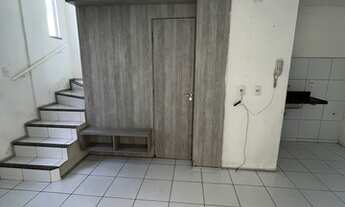 Imagem 2: Casa de Condomínio com 3 Quartos e 2 banheiros à Venda, 61 m² por R$ 195.000