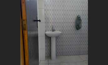 Imagem 5: Sala Living no andar térreo com quintal independente, Vila Fatima em São Vicente