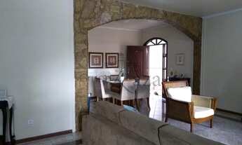 Imagem 2: Sobrado para venda tem 142 metros quadrados com 4 quartos