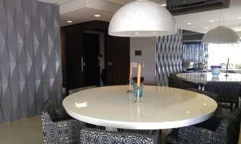 Imagem 7: Três suítes,três garagens e amplo terraço