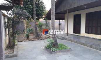 Imagem 4: Casa térrea a venda, residencial/comercial no melhor ponto do bairro Braga, há 400 m da Pr