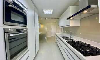 Imagem 6: Apartamento para aluguel possui 165 metros quadrados com 3 quartos em Boaçava - São Paulo