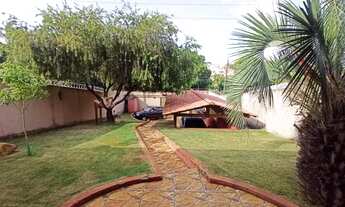 Imagem 7: EXCELENTE casa no Jd.Universitário - Av. Castelo Branco - Londrina - PR