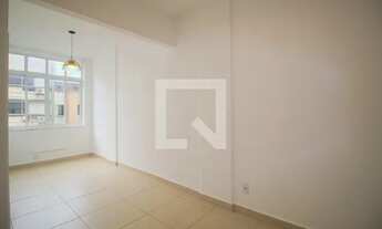 Imagem 2: Apartamento para Aluguel - Copacabana, 2 Quartos, 75 m2