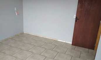 Imagem 2: Quarto sem mobília